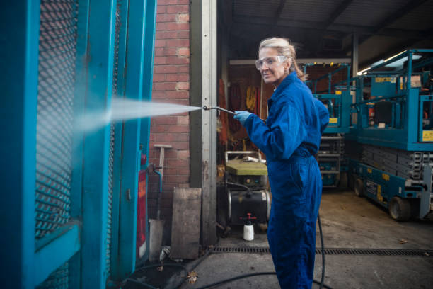 Best Concrete Pressure Washing  in Meridian, MS